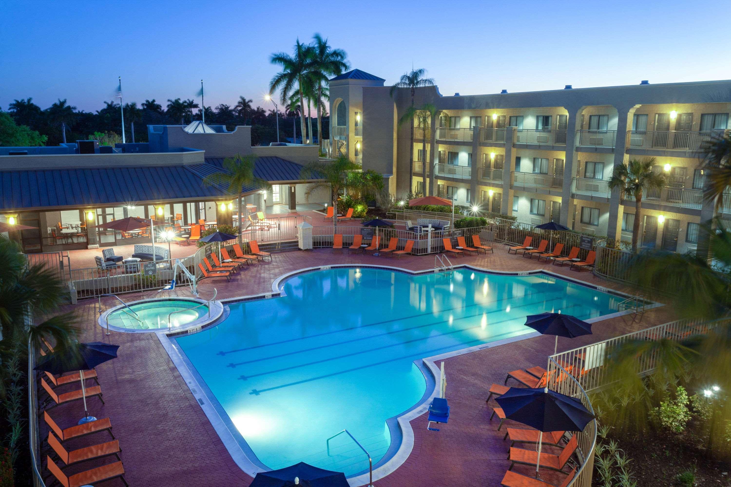Hotel La Quinta By Wyndham Ft. Myers - Sanibel Gateway Fort Myers Esterno foto